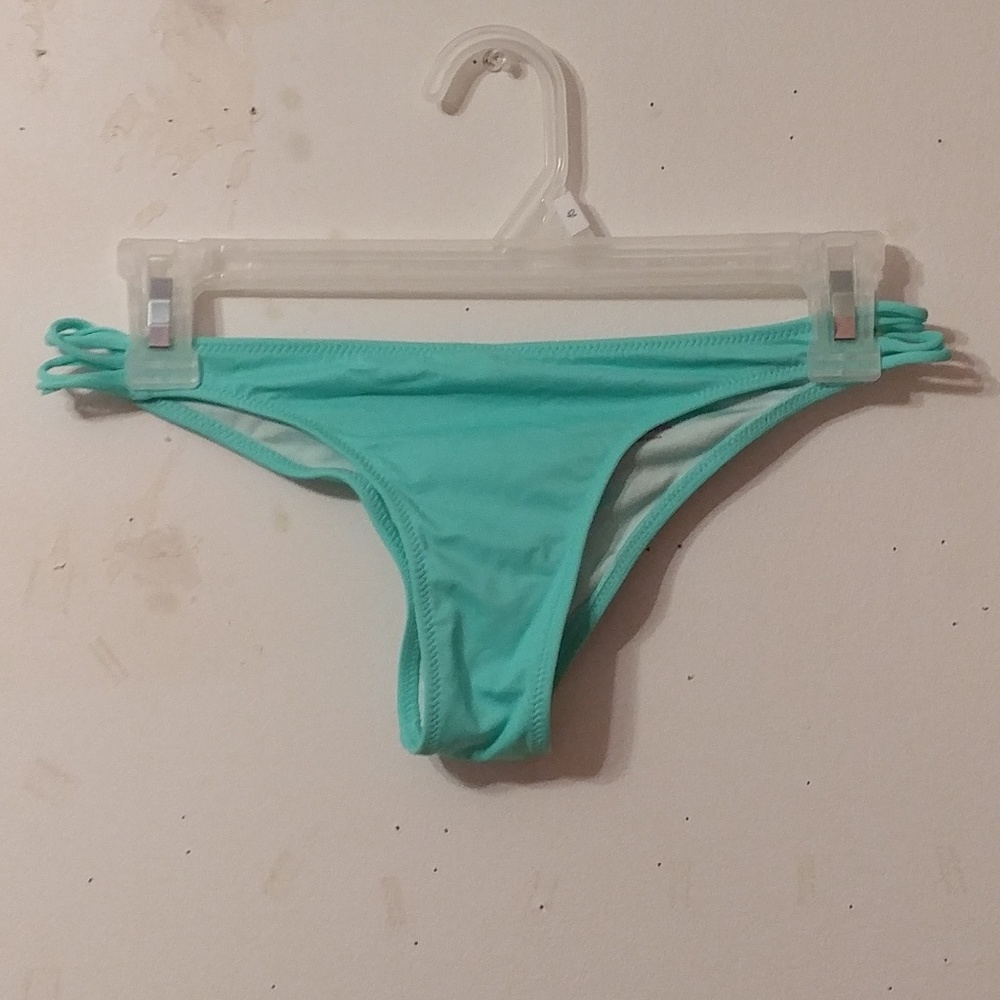 NWOT Victoria's Secret Bikini Bottom